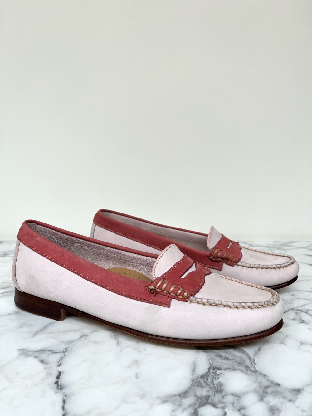 G.H. Bass & Co. Weejuns penny loafers two-tone pink Nubuck leather size 9